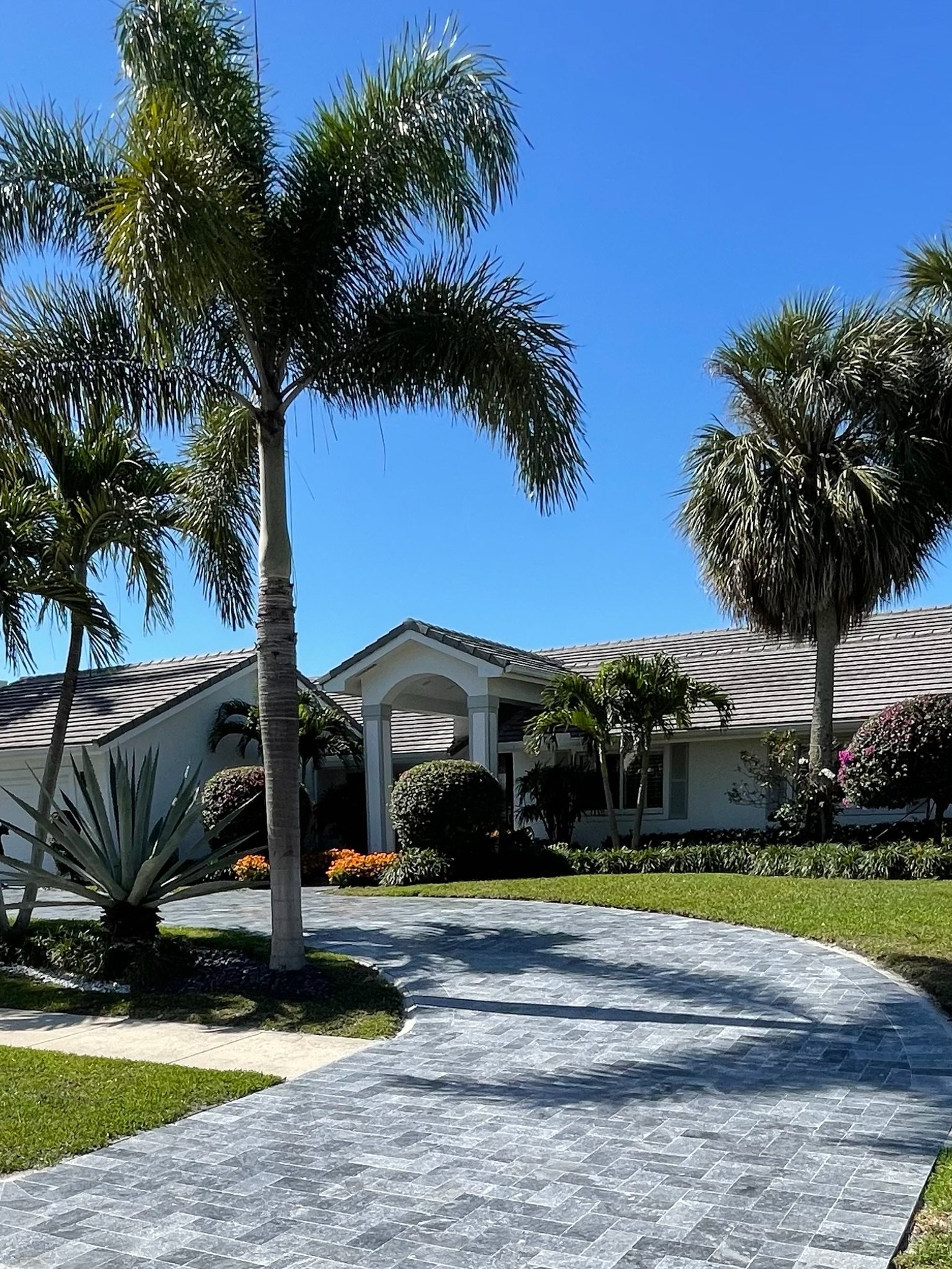 Pool remodeling and resurfacing South Florida by Primos Pavers
